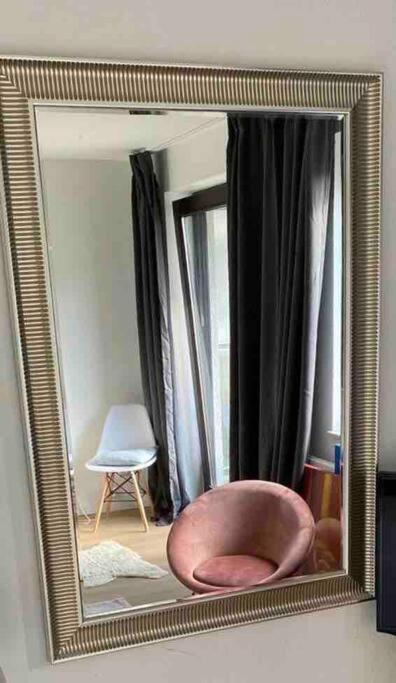 Schickes Apartment Mit Balkon In Düsseldorf Buitenkant foto