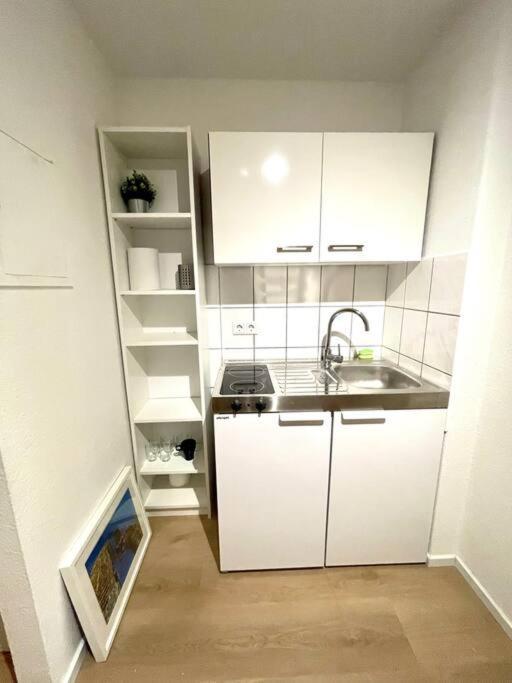 Schickes Apartment Mit Balkon In Düsseldorf Buitenkant foto